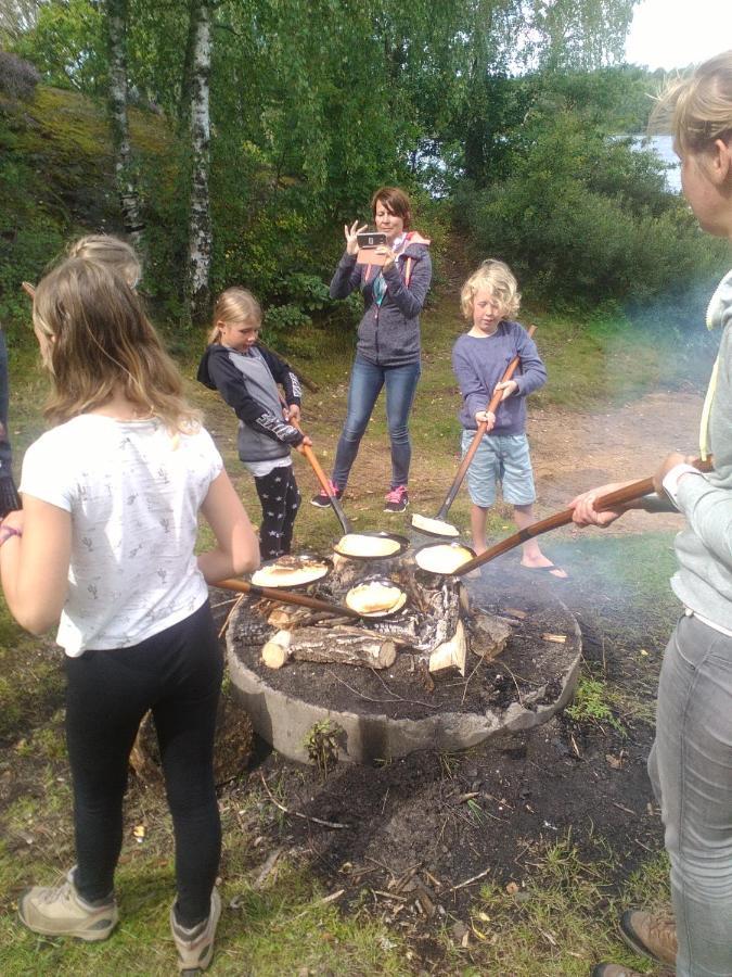 Stensjoe Camping Hotel Vastra Stensjo Bagian luar foto